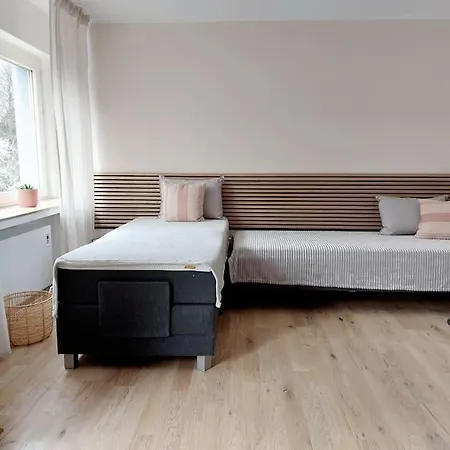Modernes In *